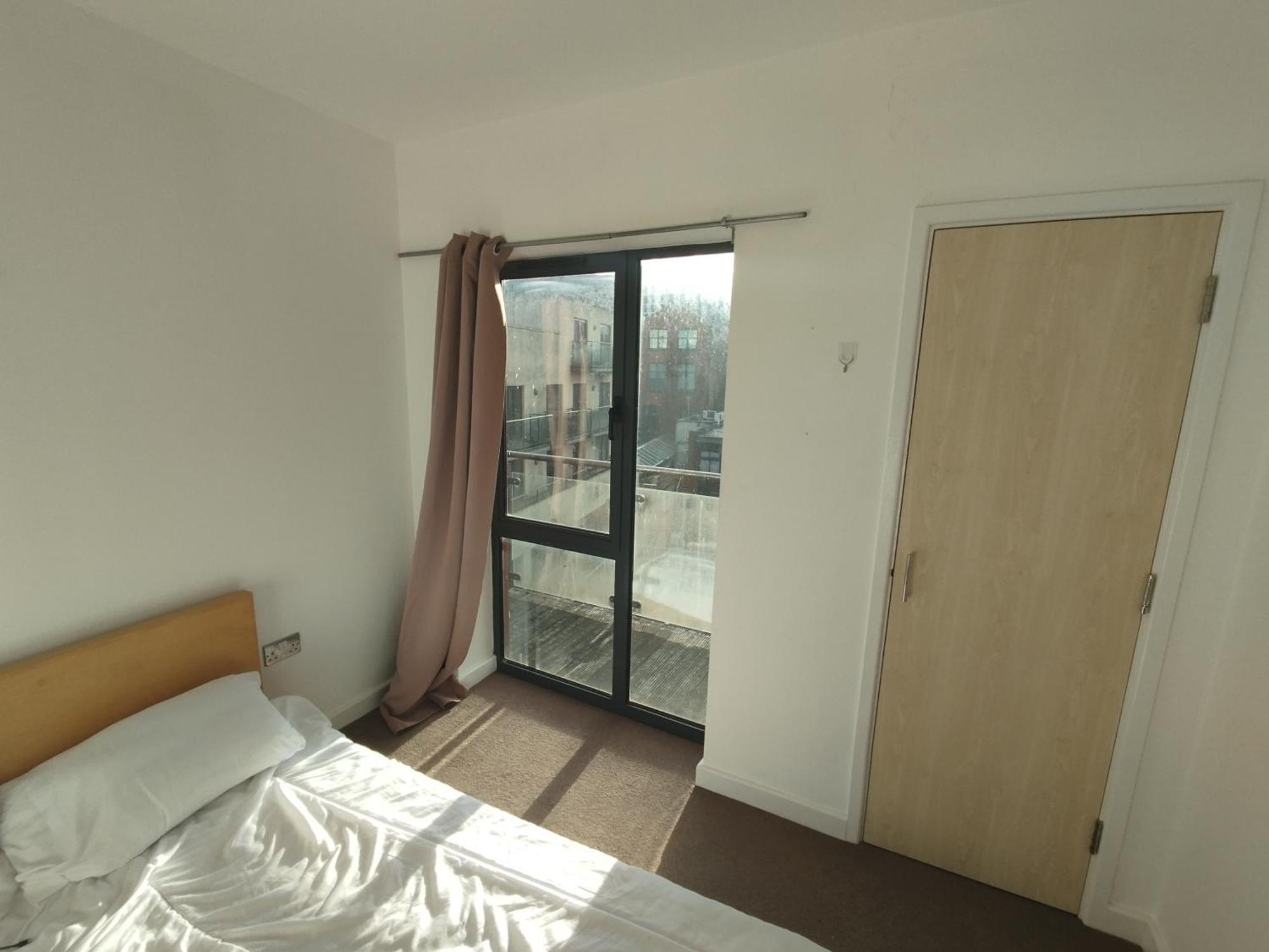 Room In Cardiff City Center - Swiftstay Esterno foto