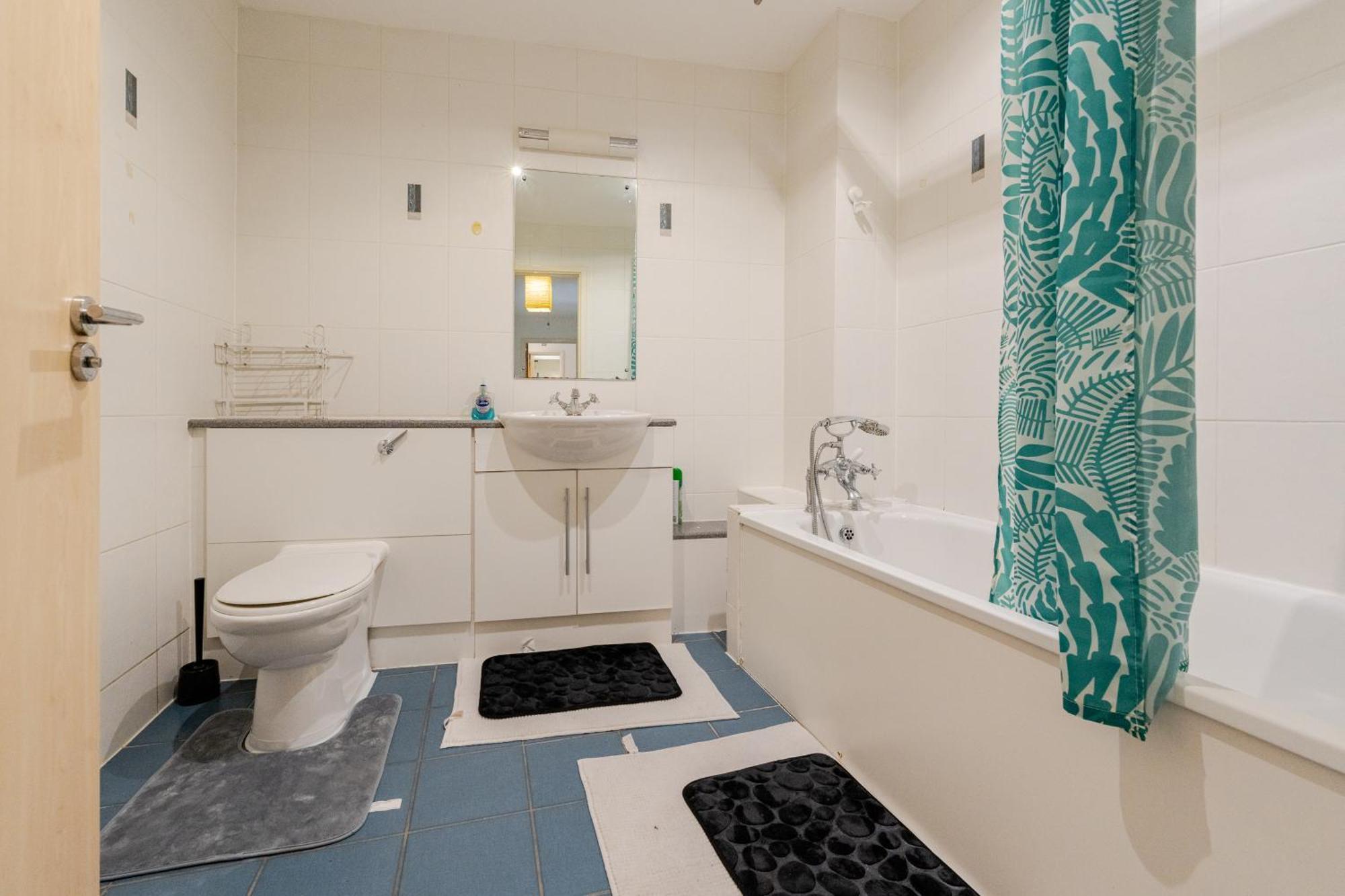 Room In Cardiff City Center - Swiftstay Esterno foto